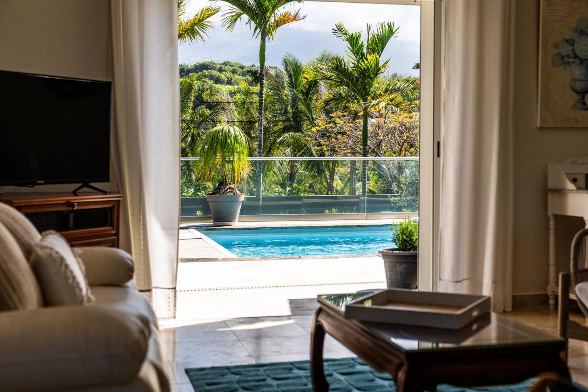 Villa Avec Piscine Vue Mer Et Montagne, En Pleine Nature Saint-Joseph Luaran gambar